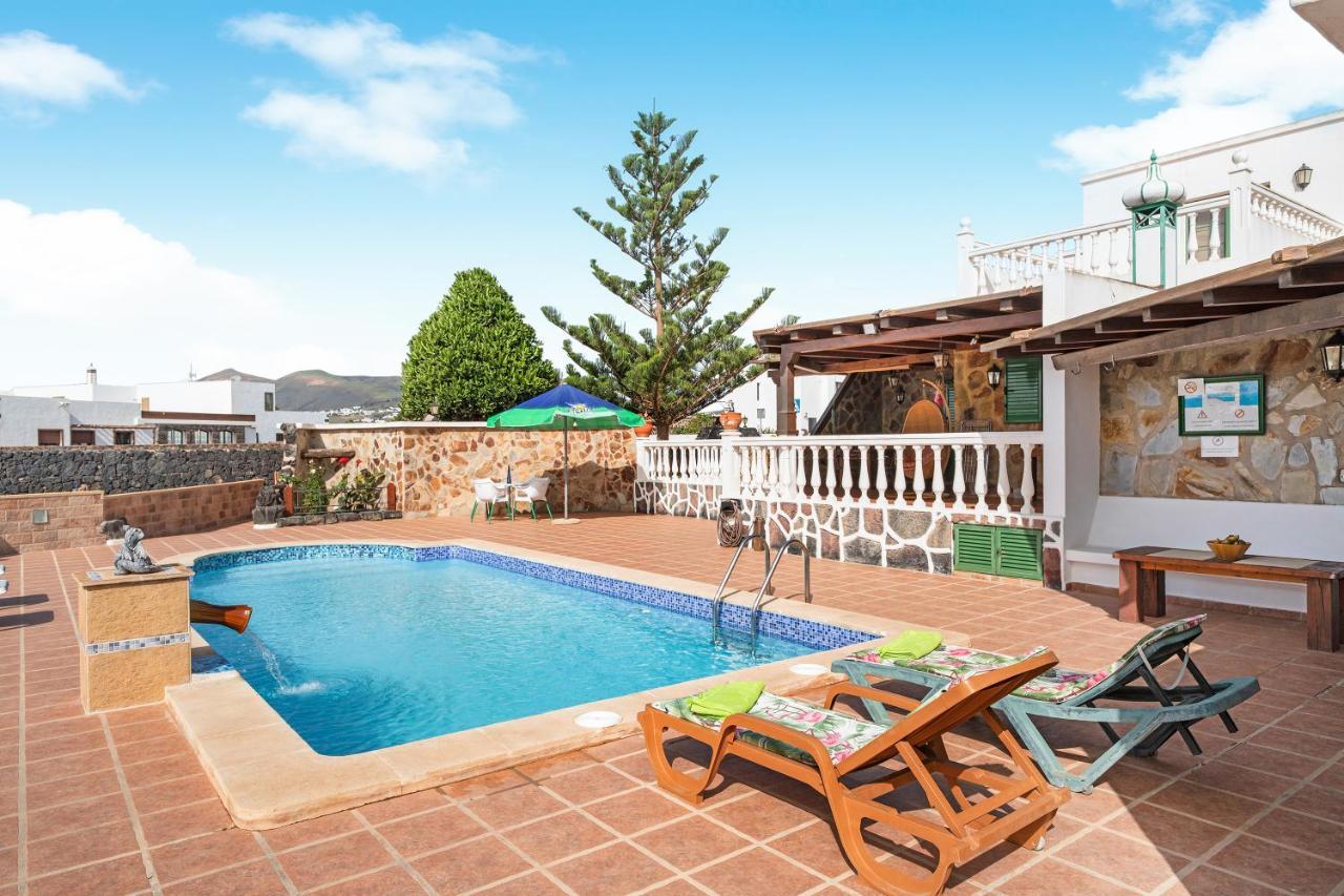 La Casona Villa Tias Exterior photo